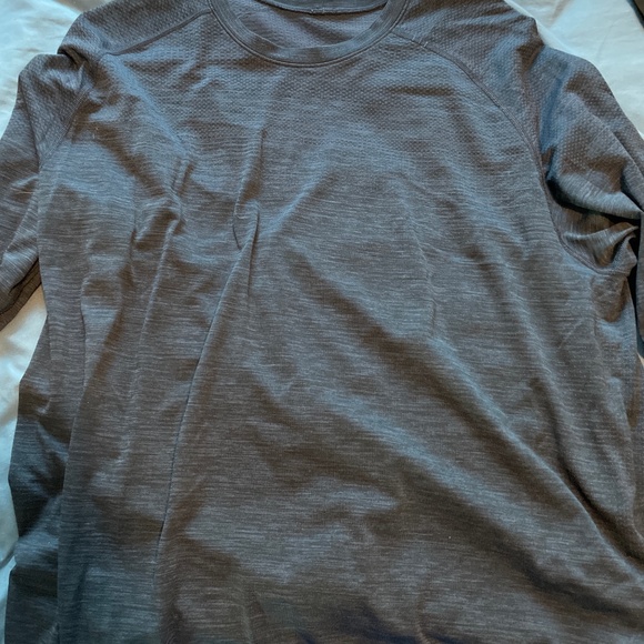 Lululemon - Picture 1 of 2